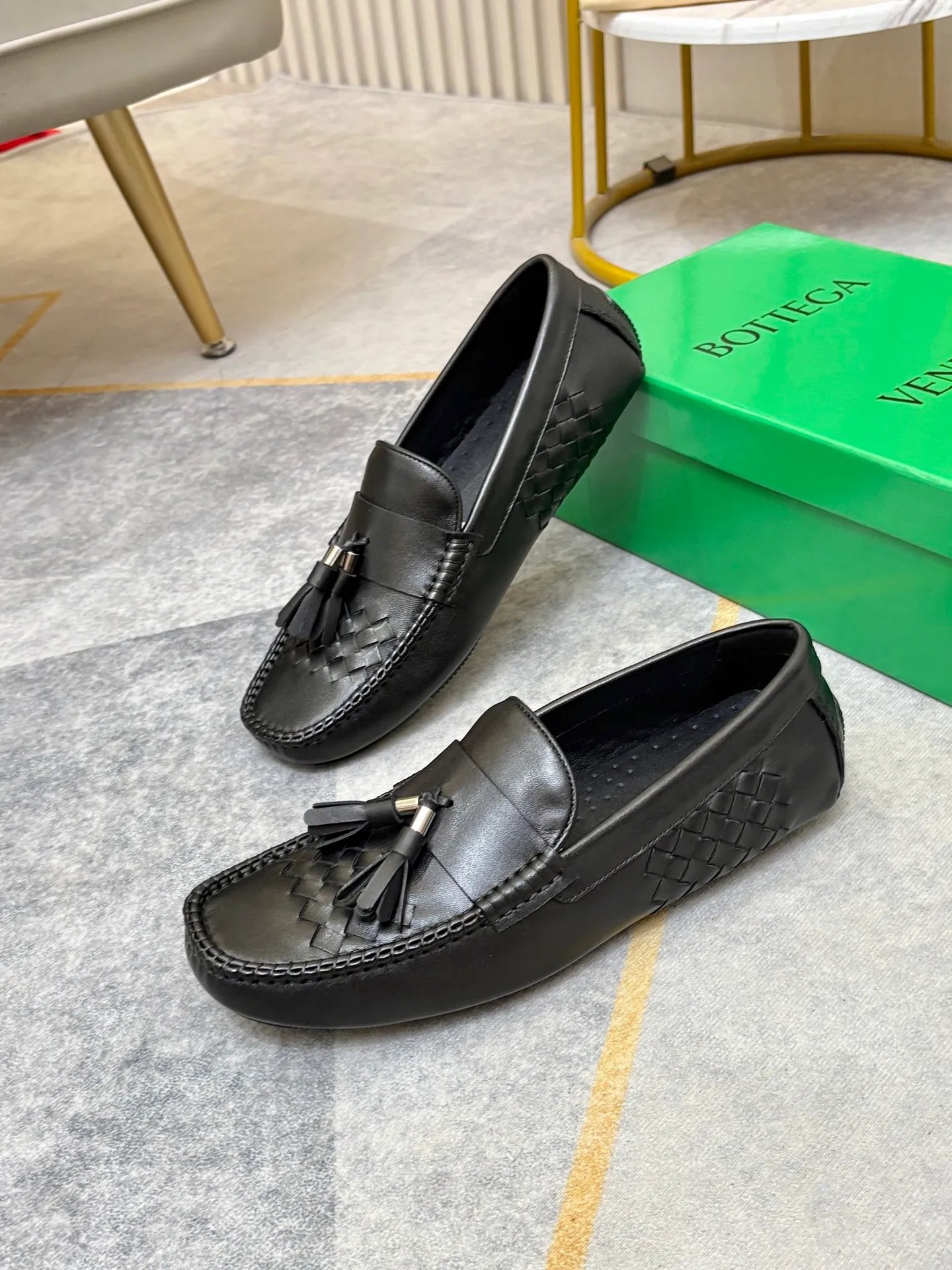 P420💰 (Niu Li + Niu Pad) [BV] The latest hot style‼ ️Casual men's shoes, uppers imported first-layer cowhide ➕Full imported cowhide lining✔️Exquisite workmanship, excellent foot feel, special rubber soles✔️, cool and fashionable, the latest fashion, fashionable outsole, hurry up.  Code number: 38-44 (can be customized to 37.45, non-refundable)